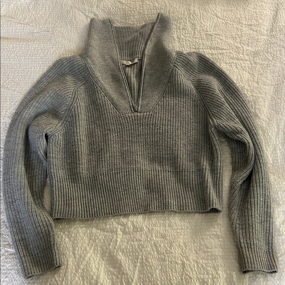 WAYF Gray Ribbed Knit Cropped Sweater